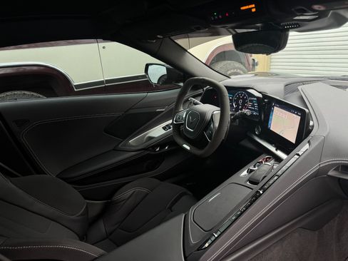 Used 2025 Chevrolet Corvette Z06 image 28