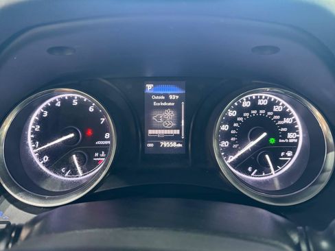 Used 2018 Toyota Camry LE FWD image 23
