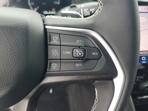 New 2025 Jeep Grand Cherokee L Limited AWD/4WD image 16