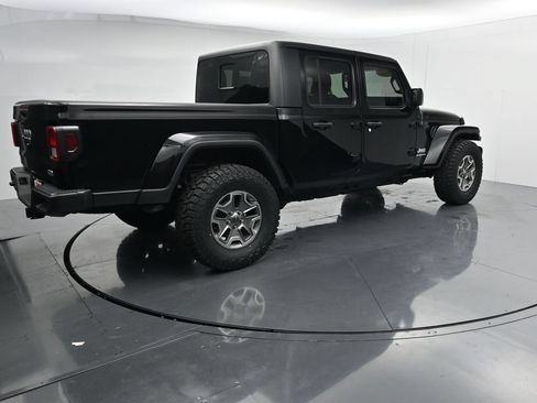 Used 2021 Jeep Gladiator Overland AWD/4WD image 8