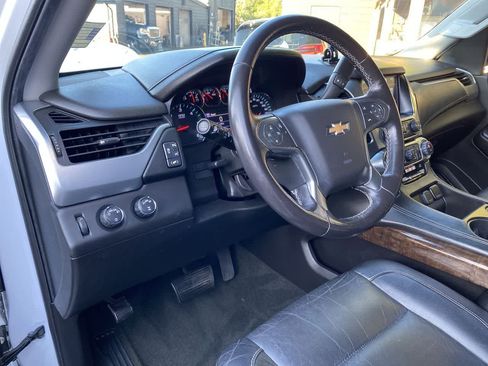 Used 2018 Chevrolet Suburban LT AWD/4WD image 2