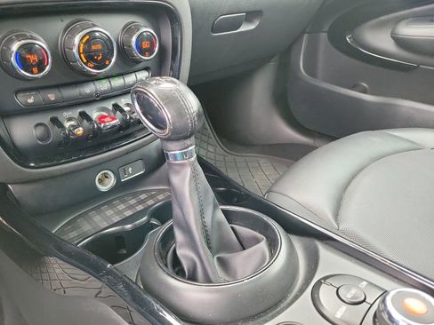 Used 2019 MINI Cooper Clubman ALL4 w/ Premium Package image 38