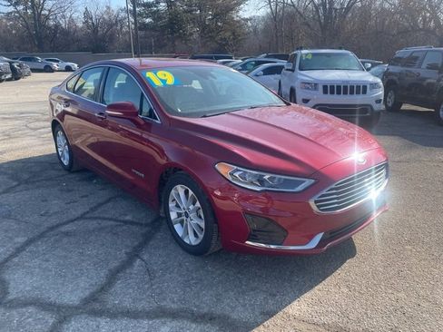 Used 2019 Ford Fusion SEL image 7