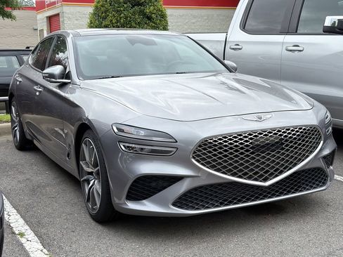 Used 2022 Genesis G70 2.0T w/ Prestige Package RWD image 3