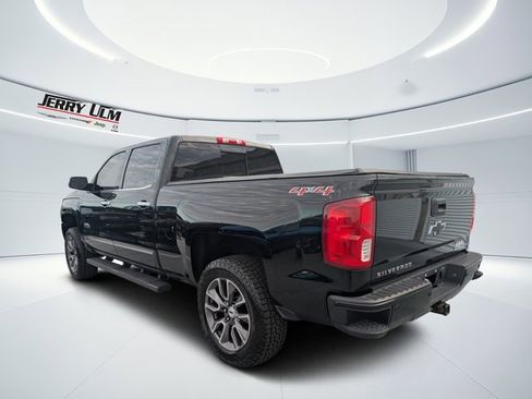 Used 2016 Chevrolet Silverado 1500 High Country w/ High Country Premium Package image 5