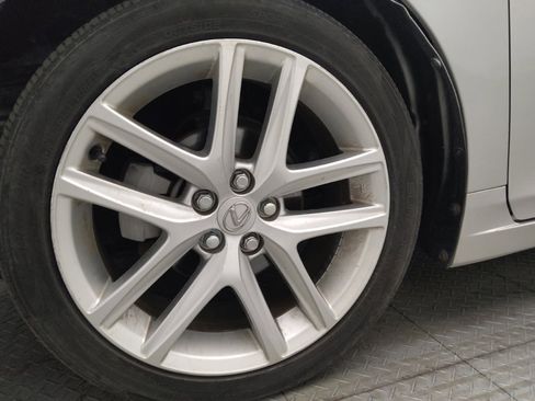 Used 2015 Lexus CT 200h w/ Navigation Package FWD image 31