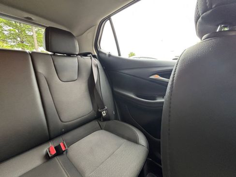 Used 2025 Buick Encore GX Preferred FWD image 38