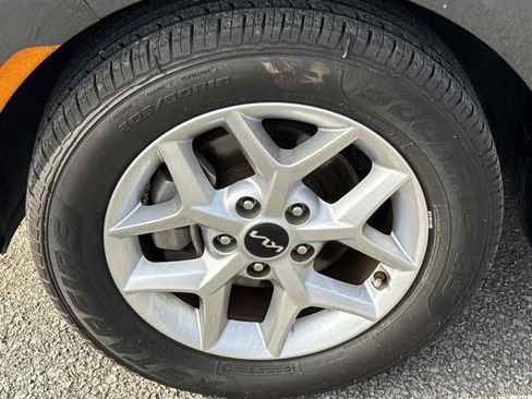 Used 2023 Kia Soul LX w/ Option Group 015 image 12