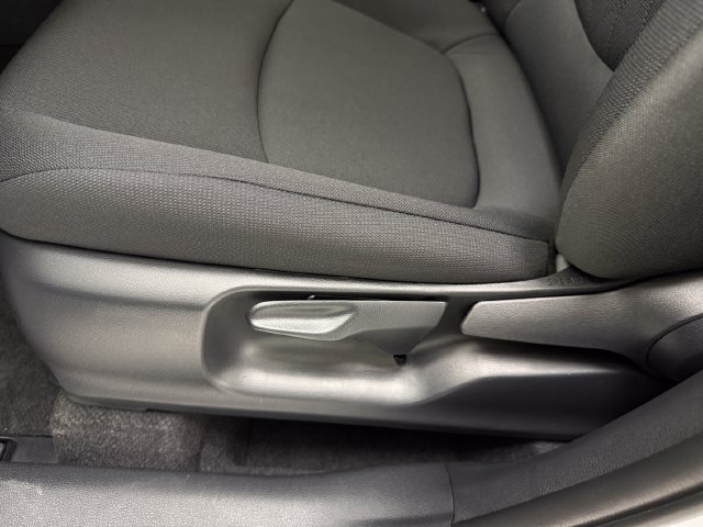 New 2026 Toyota Corolla Cross LE w/ Moonroof Package FWD image 27