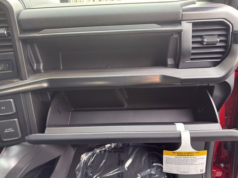 New 2025 Ford F150 Lariat w/ Equipment Group 502A High image 57