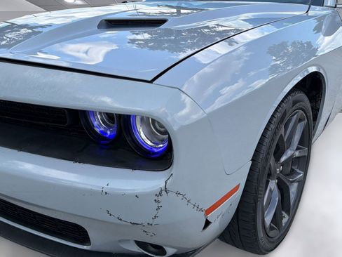 Used 2020 Dodge Challenger SXT w/ Driver Convenience Group RWD image 10
