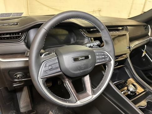 New 2026 Jeep Grand Cherokee L Limited image 22