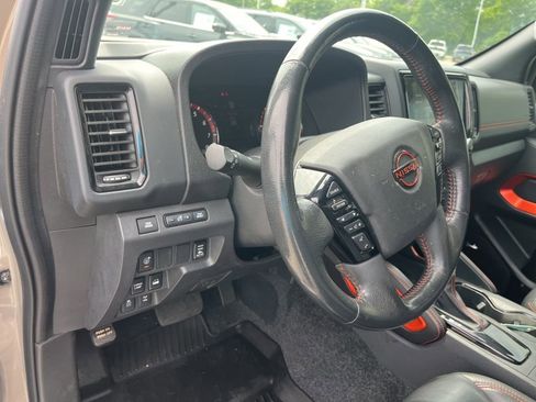 Used 2023 Nissan Frontier PRO-4X w/ Pro-4X Premium Package AWD/4WD image 10