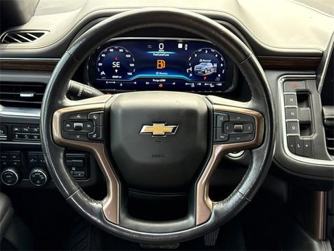Used 2022 Chevrolet Suburban High Country image 15