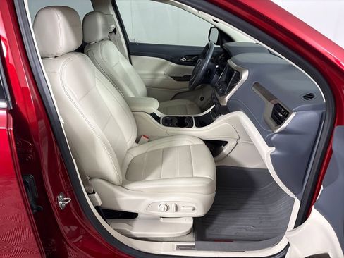 Used 2022 GMC Acadia Denali w/ Denali Ultimate Package image 9