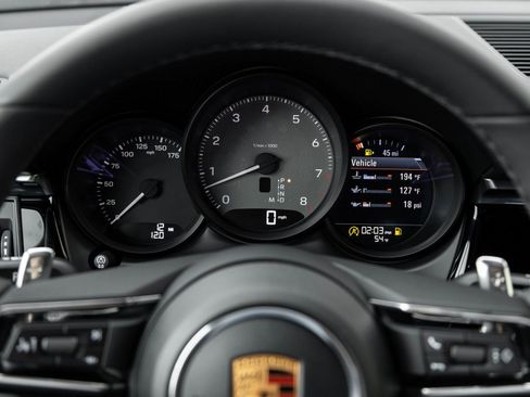 New 2026 Porsche Macan S image 14