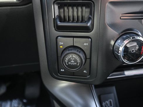 New 2025 Ford F150 Lariat w/ Equipment Group 501A Mid image 30