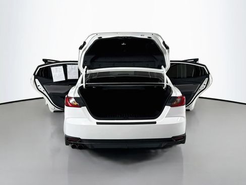 Used 2025 Toyota Camry SE AWD/4WD image 26