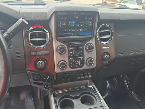 Used 2016 Ford F250 Lariat w/ Lariat Ultimate Package AWD/4WD image 19