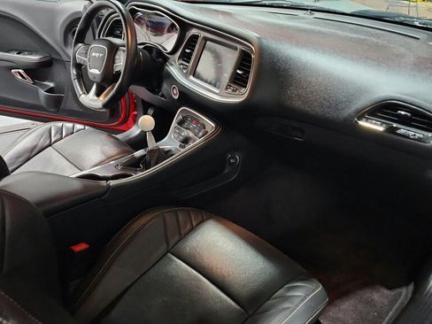 Used 2016 Dodge Challenger SRT Hellcat RWD image 38