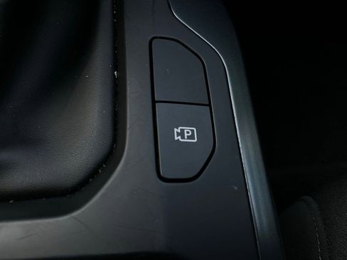 Used 2025 Kia K4 LXS image 24