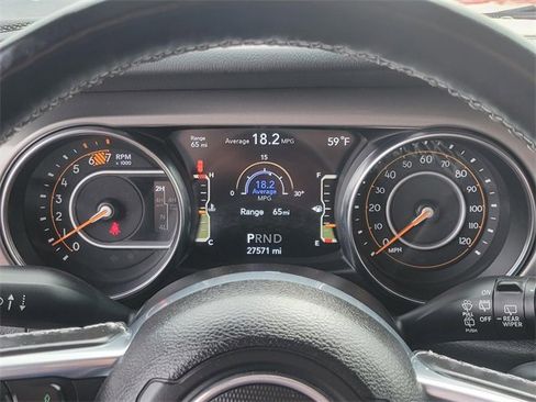 Used 2021 Jeep Wrangler Unlimited Sahara w/ Dual Top Group image 26