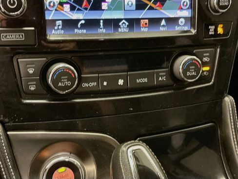 Used 2018 Nissan Maxima Platinum w/ Interior Lighting Package FWD image 24