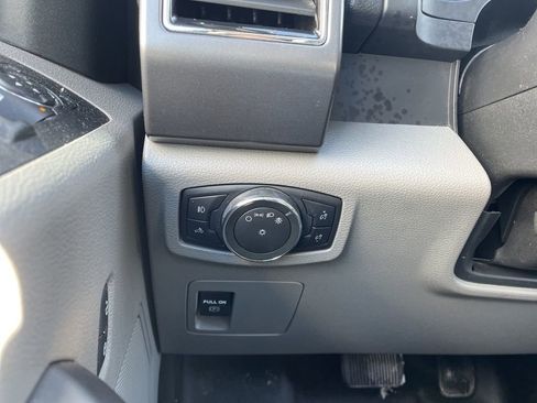 Used 2019 Ford F150 XLT w/ Trailer Tow Package image 23