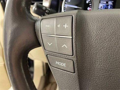 Used 2015 Lexus LX 570 4WD image 14