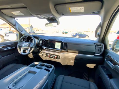 New 2026 GMC Sierra 1500 Elevation image 37