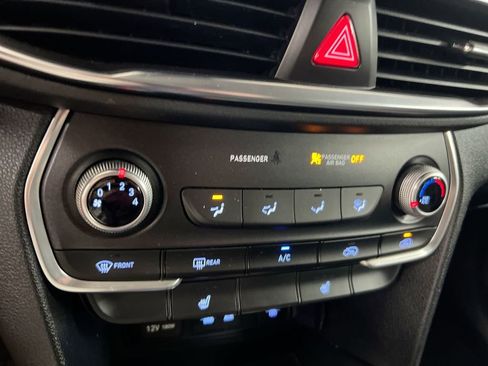 Used 2019 Hyundai Santa Fe SEL image 15