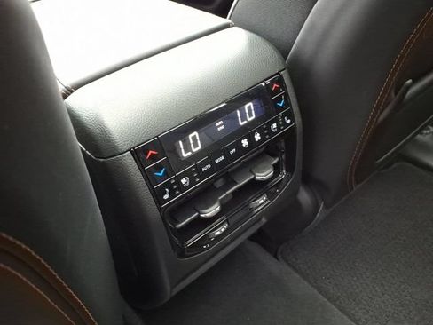Used 2026 Jeep Grand Cherokee Summit w/ Obsidian Package AWD/4WD image 25
