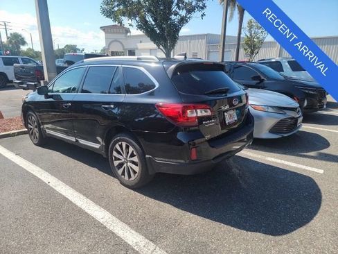Used 2017 Subaru Outback 2.5i Touring w/ Popular Package #5A AWD/4WD image 4