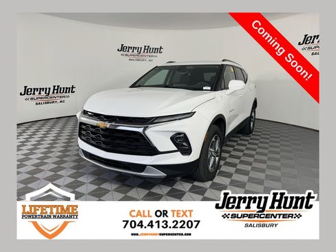 Used 2024 Chevrolet Blazer LT w/ Convenience Package image 1