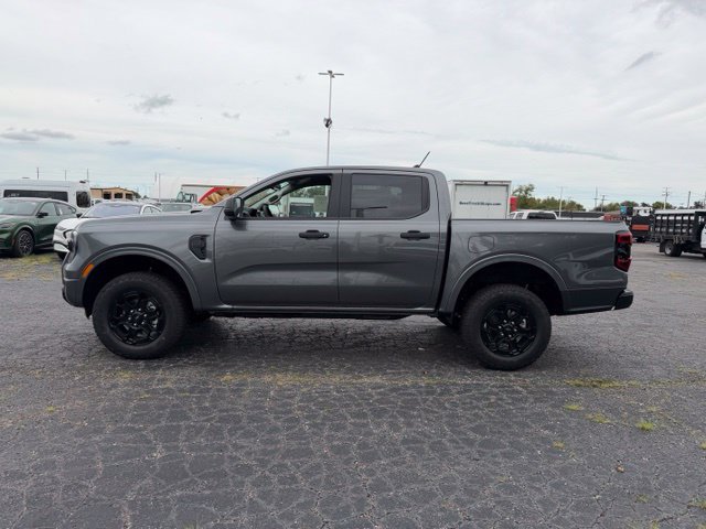 New 2026 Ford Ranger XLT w/ Black Appearance Package RWD image 5