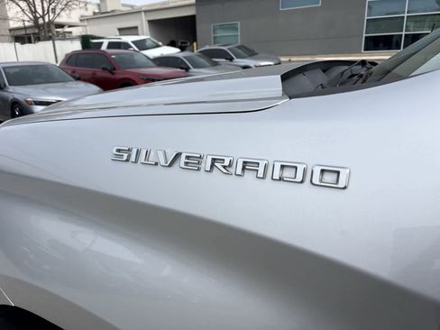 Used 2020 Chevrolet Silverado 1500 Custom w/ Infotainment Package image 19