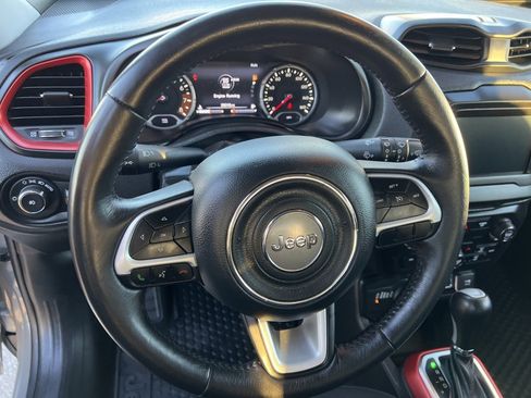 Used 2020 Jeep Renegade Trailhawk w/ Cold Weather Group image 16