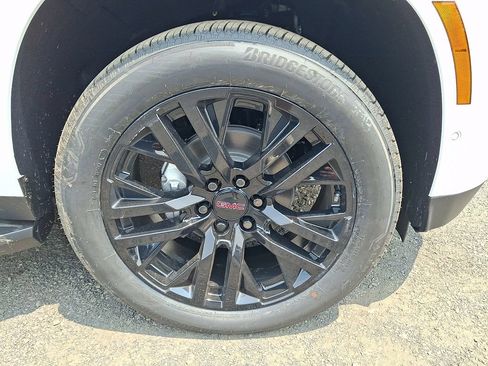 New 2026 GMC Yukon Denali AWD/4WD image 5