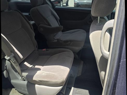 Used 2006 Toyota Sienna FWD image 6