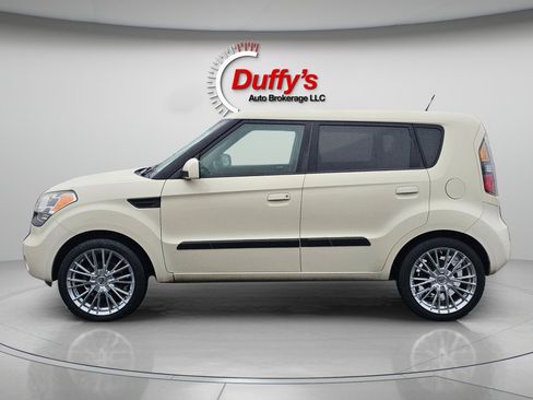 Used 2010 Kia Soul ! image 12
