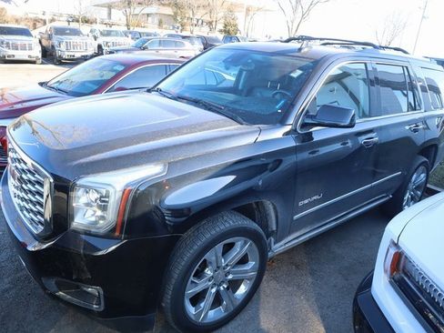 Used 2020 GMC Yukon Denali w/ Open Road Package image 2