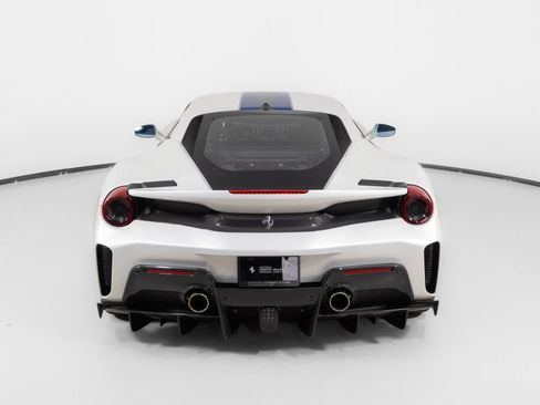 Used 2020 Ferrari 488 Pista Coupe RWD image 19