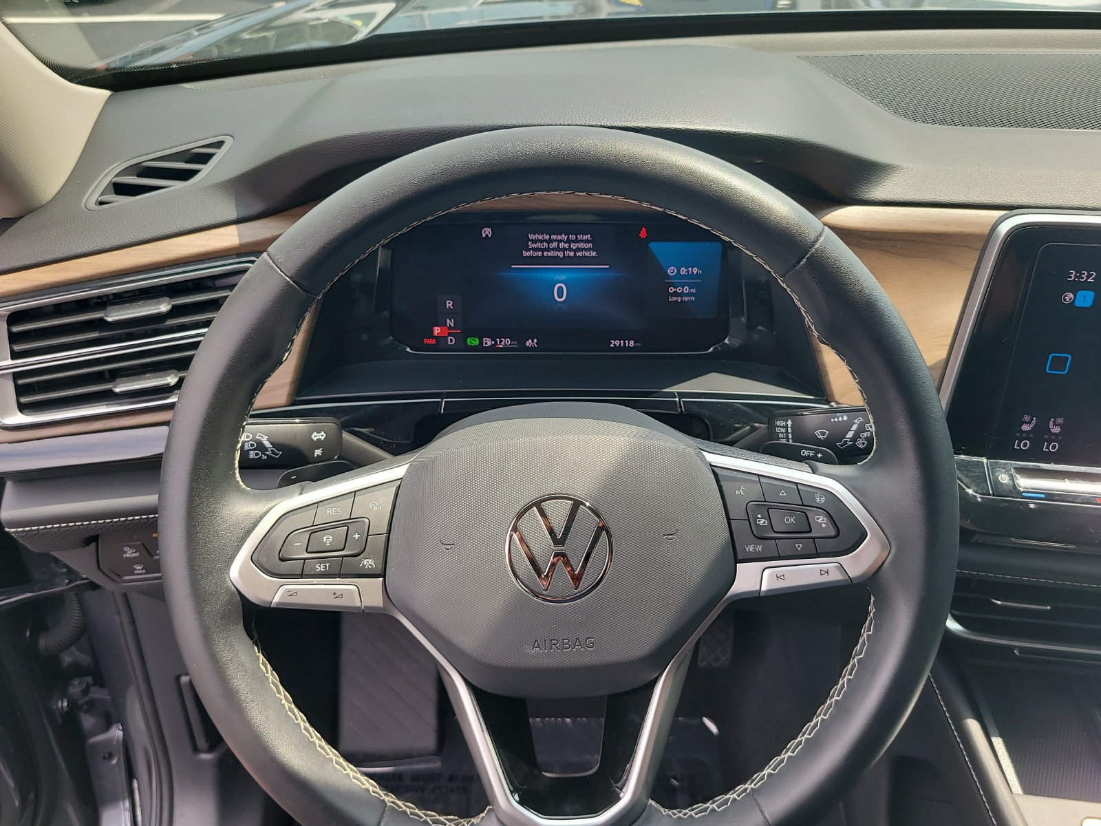 Used 2024 Volkswagen Atlas SE FWD image 25