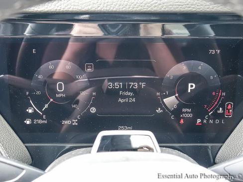 New 2026 GMC Yukon Denali w/ Advanced Technology Package AWD/4WD image 4