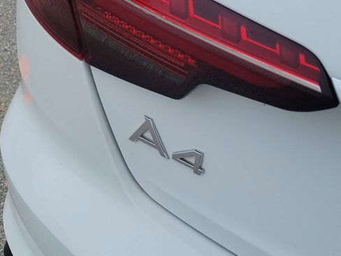 Used 2023 Audi A4 2.0T Premium w/ Convenience Package image 31