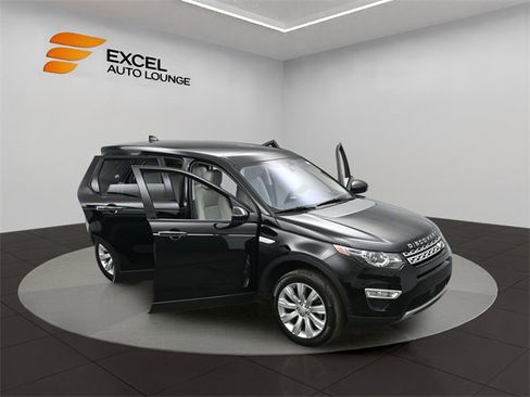 Used 2018 Land Rover Discovery Sport HSE Luxury image 60