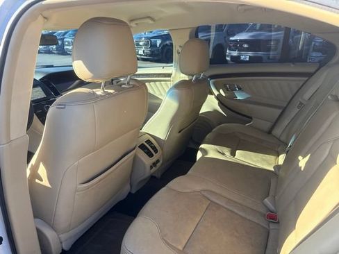 Used 2017 Ford Taurus Limited AWD/4WD image 22