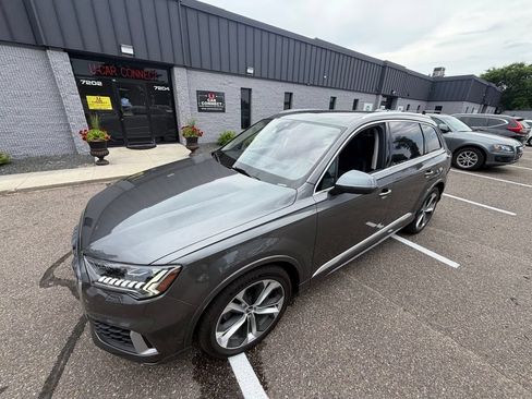 Used 2020 Audi Q7 3.0T Prestige w/ Prestige Package AWD/4WD image 21