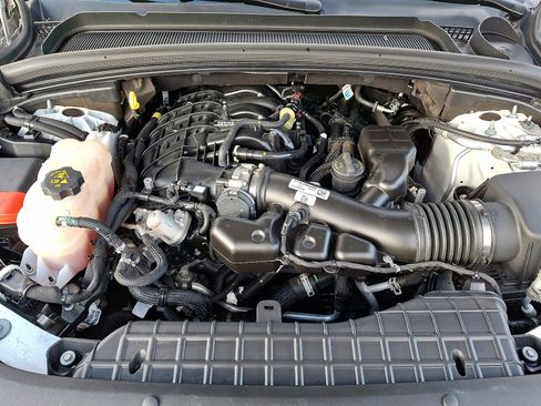 Used 2023 Jeep Grand Cherokee Limited w/ Luxury Tech Group II image 28