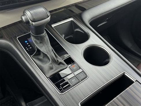 Used 2023 Toyota Sienna Platinum image 26